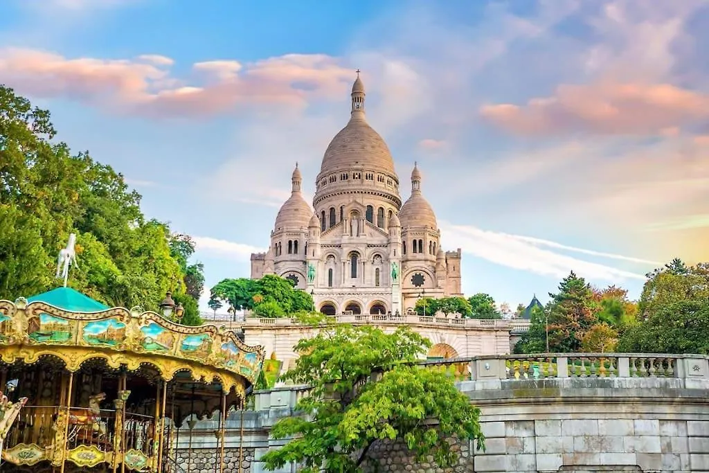 Relax In A Stylish Flat In Montmartre Appartement Parijs